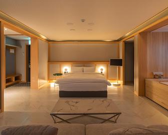 Hwangridan Stay - 庆州 - 睡房