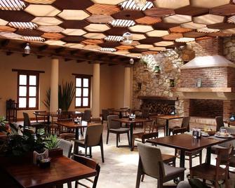 La Estancia - 圣克里斯托瓦尔-德拉斯卡萨斯 - 餐馆