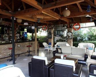 奈维酒店 - 伊丘美勒 - 建筑