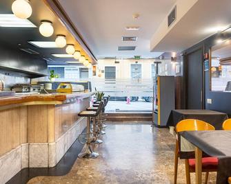 雷乌卡酒店 - 阿利坎特 - 自助餐