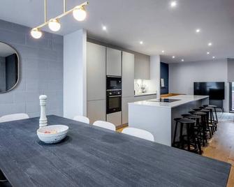 Free Parking - Roof Terrace - Luxury Townhouse - 曼彻斯特 - 餐厅