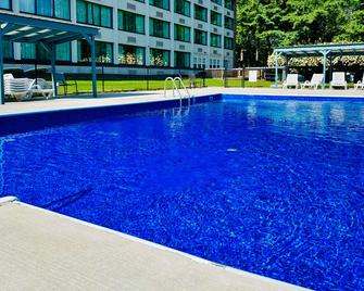 凯隆酒店与会议中心 - Maggie Valley - 游泳池