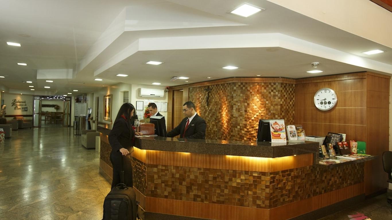 马托格罗索皇宫酒店