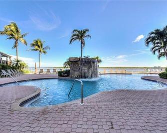 Lovers Key Resort Suite 2 - 迈尔斯堡海滩 - 游泳池