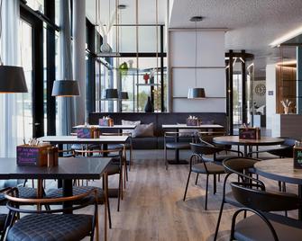 假日酒店 - the niu, 杜塞尔多夫展览中心IHG旗下 - 杜塞尔多夫 - 餐馆