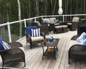 Harbour Heaven - Waterfront Home With Spectacular Views - 新格拉斯哥 - 阳台