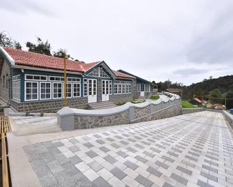 壁爐飯店 - 戈代加讷尔 - 建筑