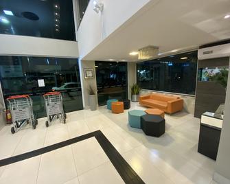 马林加阿瓦隆酒店 - 马林加 - 大厅