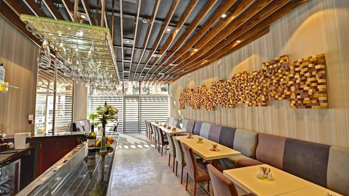 阿爾旅館飯店