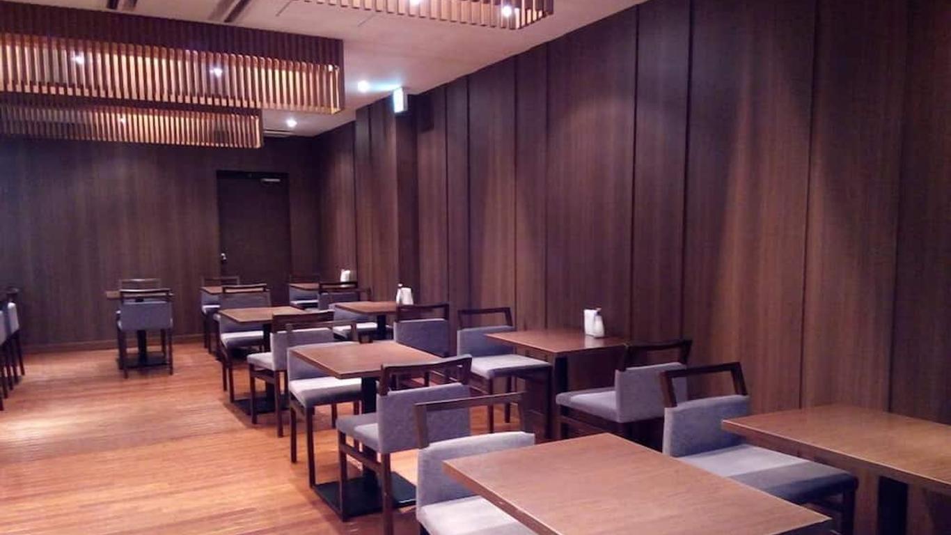 仙台青叶通皇冠山酒店