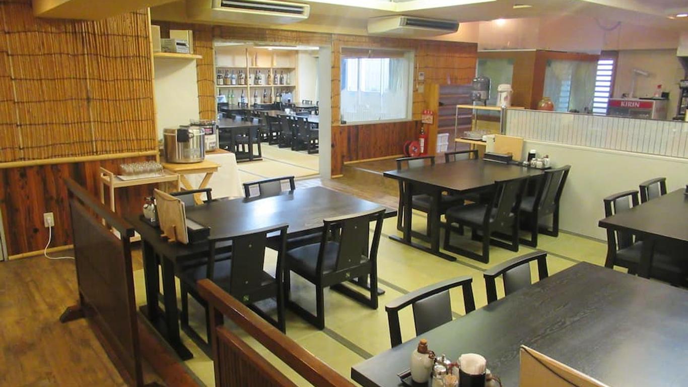 鹤崎酒店