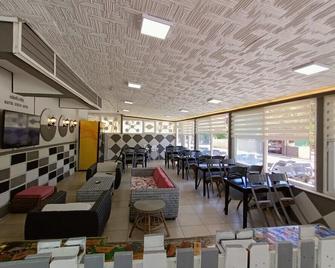 艾伦精品酒店 - Menderes - 餐馆