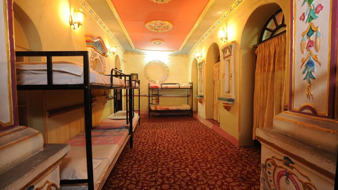 喜马拉雅瑜伽酒店