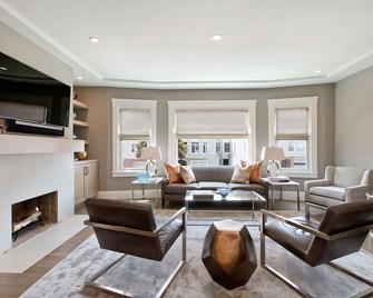 Gorgeous, Beautifully Styled Marina 3 Br, 2 Ba Condo - 旧金山 - 客厅