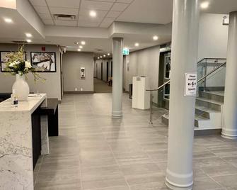 Quality Inn（质量旅馆） - 纳奈莫 - 大厅