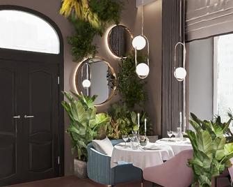 Budget Hotel Victoriya - 秋明 - 餐馆