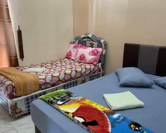 OYO Home 90424 Embun 民宿 - 仙本那 - 睡房