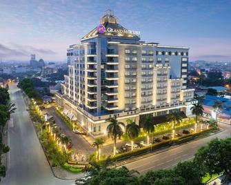 梅当昂格卡萨美爵大酒店 - 棉兰 - 建筑