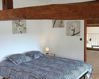 Le Grand Castillon - Gîte Pêche Avec 2 Étangs Privés Et Foret - Castelnau-d'Auzan-Labarrère - 睡房