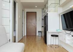 舒适温馨的2卧Vida View公寓 - 马卡萨 - 客厅