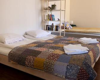 2ndhomes舒适宽敞的一居室公寓 - 赫尔辛基 - 睡房