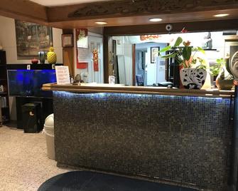 国王小屋汽车旅馆 - 蒙特利公园 - 柜台