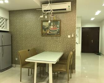 日出城市董里公寓酒店 - 胡志明市 - 餐厅