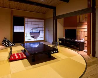 但馬屋 - 丰冈市 - 餐厅