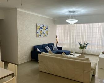 Apartamento Céntrico en la Evaristo Morales - 圣多明各 - 客厅