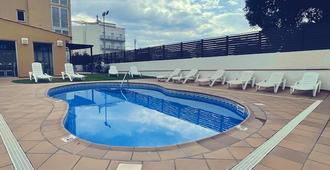 图里萨酒店 - 滨海托萨 - 游泳池
