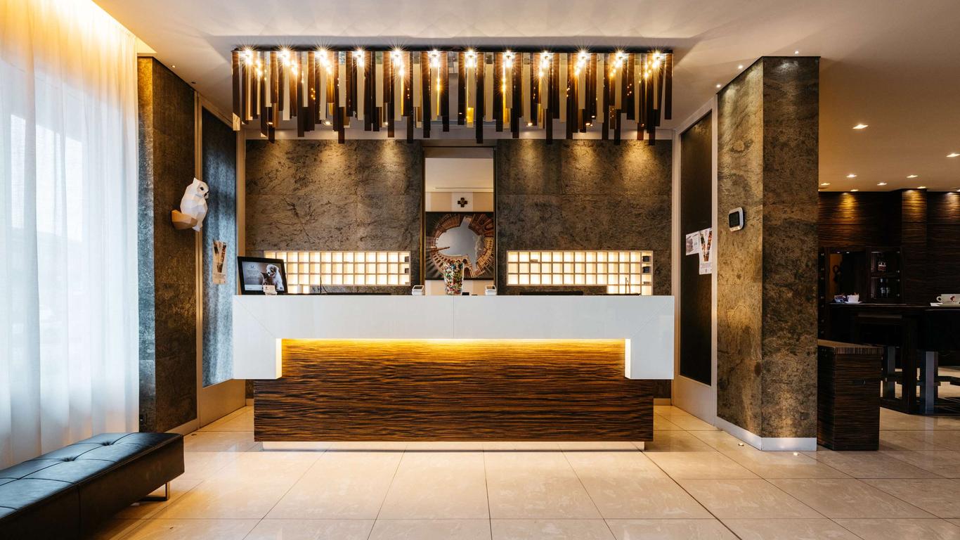 贝斯特韦斯特特托瑞酒店