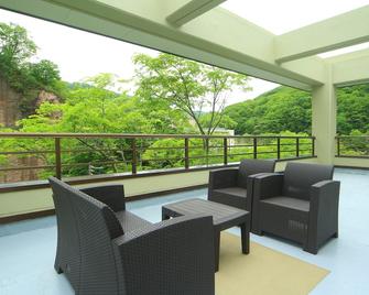 花钟亭花屋旅馆 - 登别 - 阳台
