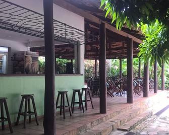 杜伊皮旅馆 - Goiás Velho - 露台