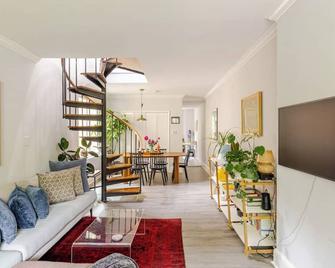Princeton Writer's Nest - 普林斯顿 - 客厅