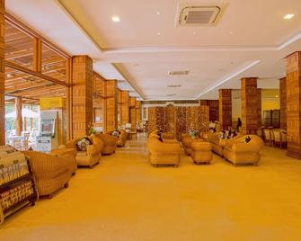 曼德勒小屋飯店 - 曼德勒 - 休息厅