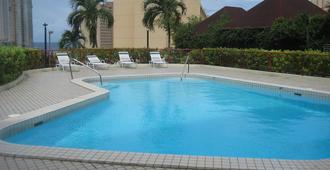 杜梦湾首都酒店 - 关岛 - 游泳池