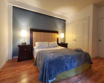 Spacious & modern 1 bedroom apartment by the bullring - 提华纳 - 睡房