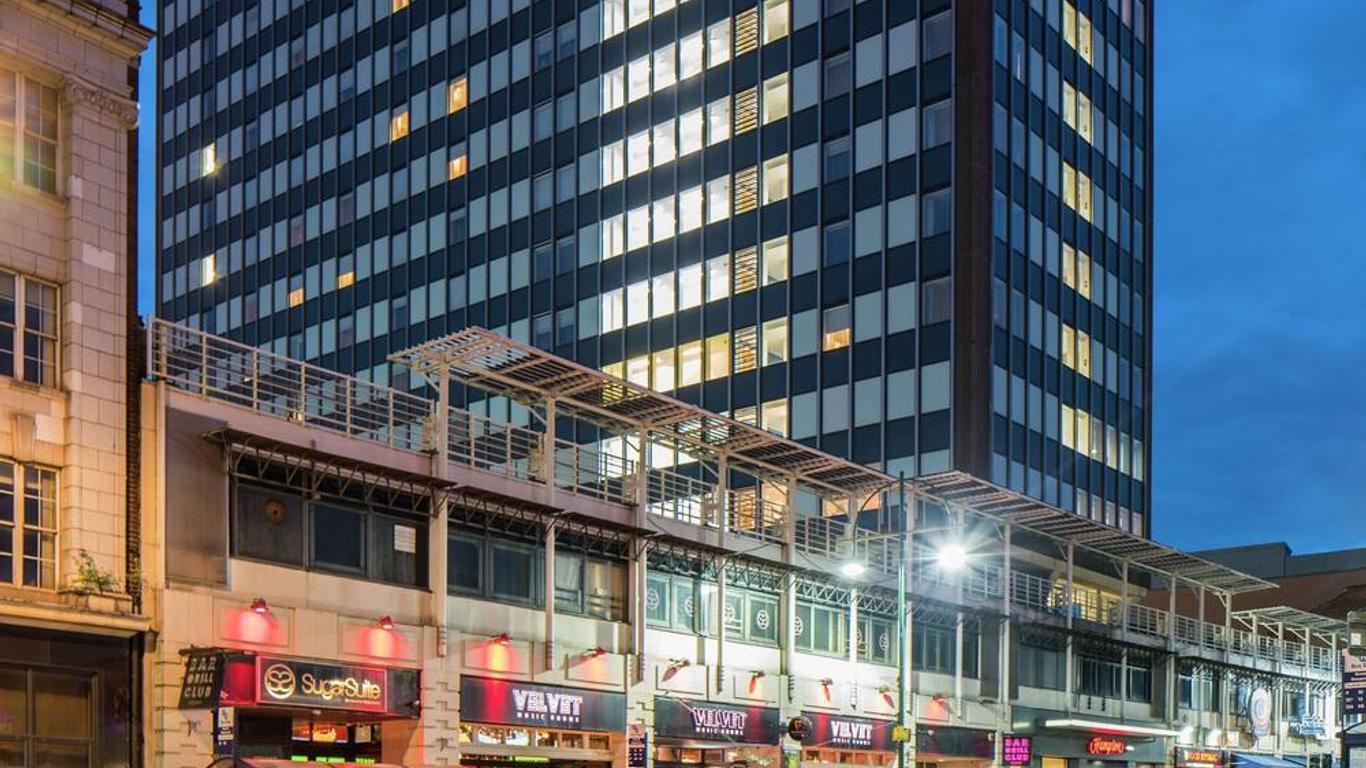 希尔顿伯明翰大街汉普顿酒店
