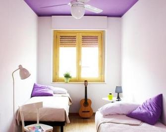 Arcobaleno B&B - 圣贝内代托-德尔特龙托 - 睡房