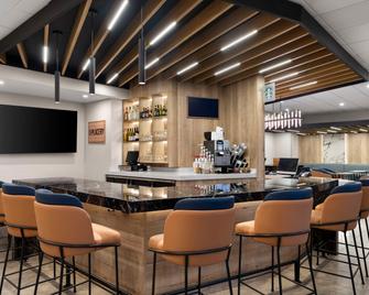 堪萨斯城/陆上公园/梅特卡夫凯悦嘉轩酒店 - 欧弗兰帕克 - 酒吧