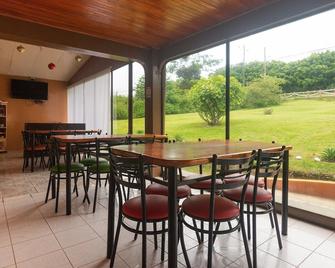 纳弗雷之家酒店 - 蒙特韦尔德 - 餐馆