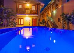 帕尔梅拉斯别墅酒店 - 杰里科科拉 - 游泳池
