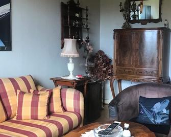Cosy b&b-well located- directly at globen ericsson - 斯德哥尔摩 - 客厅