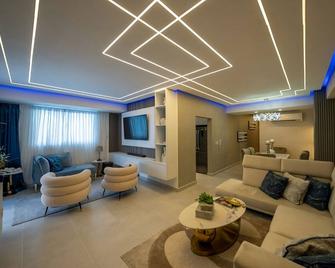 Enjoy Stylish 3br 3, 5b Stylish, downtown ocean view - 圣多明各 - 客厅