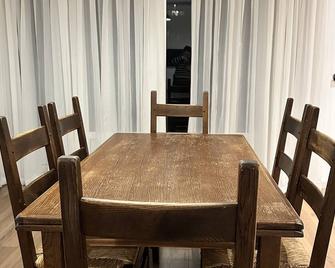 Cozy Corner in Rotterdam - 鹿特丹 - 餐厅