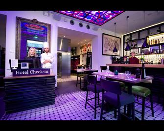 13号酒店 - 卑尔根 - 酒吧