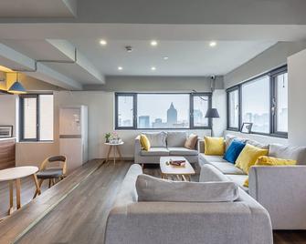 Yootel Hostel - 杭州 - 客厅