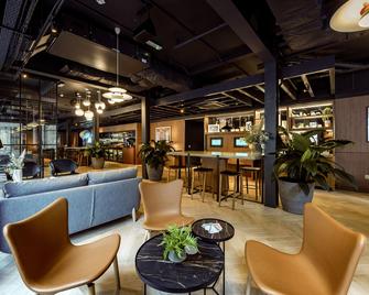 怀尔德公寓酒店 - 干草市场住宿城市 - 爱丁堡 - 酒吧