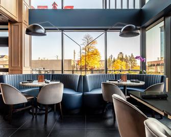 蒙克顿市区皇冠假日酒店 - 蒙克顿 - 餐馆