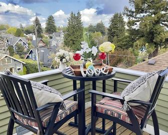 5 Bdrm Top Queen Anne Quiet Home & 5 Min 2 Dt - 西雅图 - 阳台